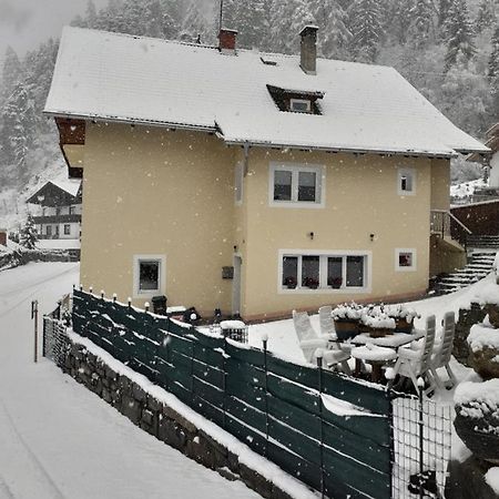 Zirnberg Appartements Flattach Extérieur photo